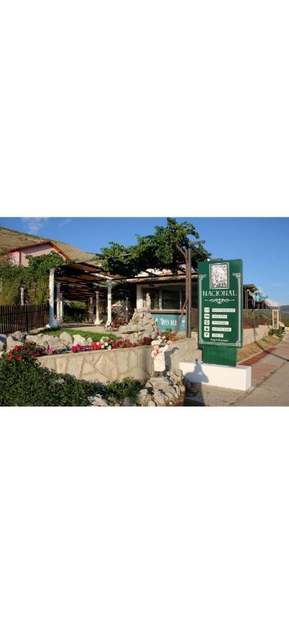 Nacional Motel Trebinje Bagian luar foto