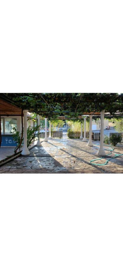 Nacional Motel Trebinje Bagian luar foto