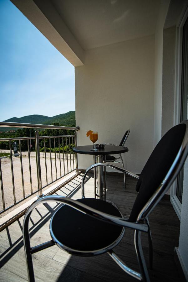 Nacional Motel Trebinje Bagian luar foto