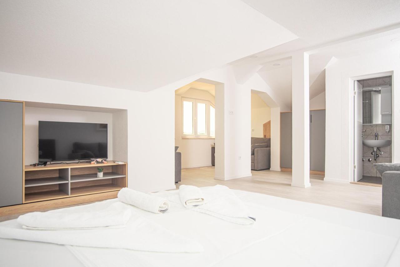 Nacional Motel Trebinje Bagian luar foto
