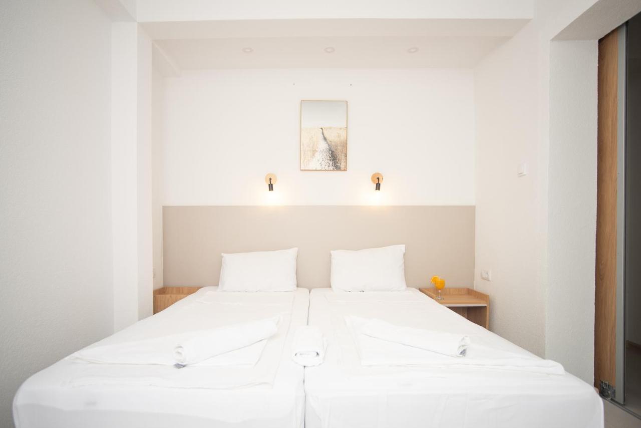 Nacional Motel Trebinje Bagian luar foto